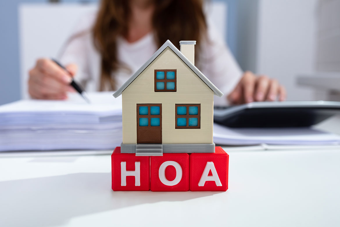 Replacement Windows: Know HOA Rules